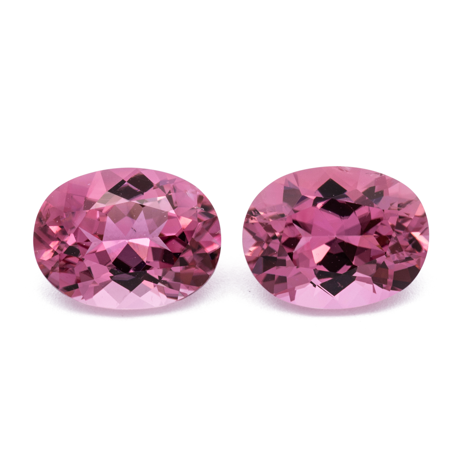 Turmalin Paar - pink, oval, 8x6 mm, 2.52 cts, Nr. TR991179