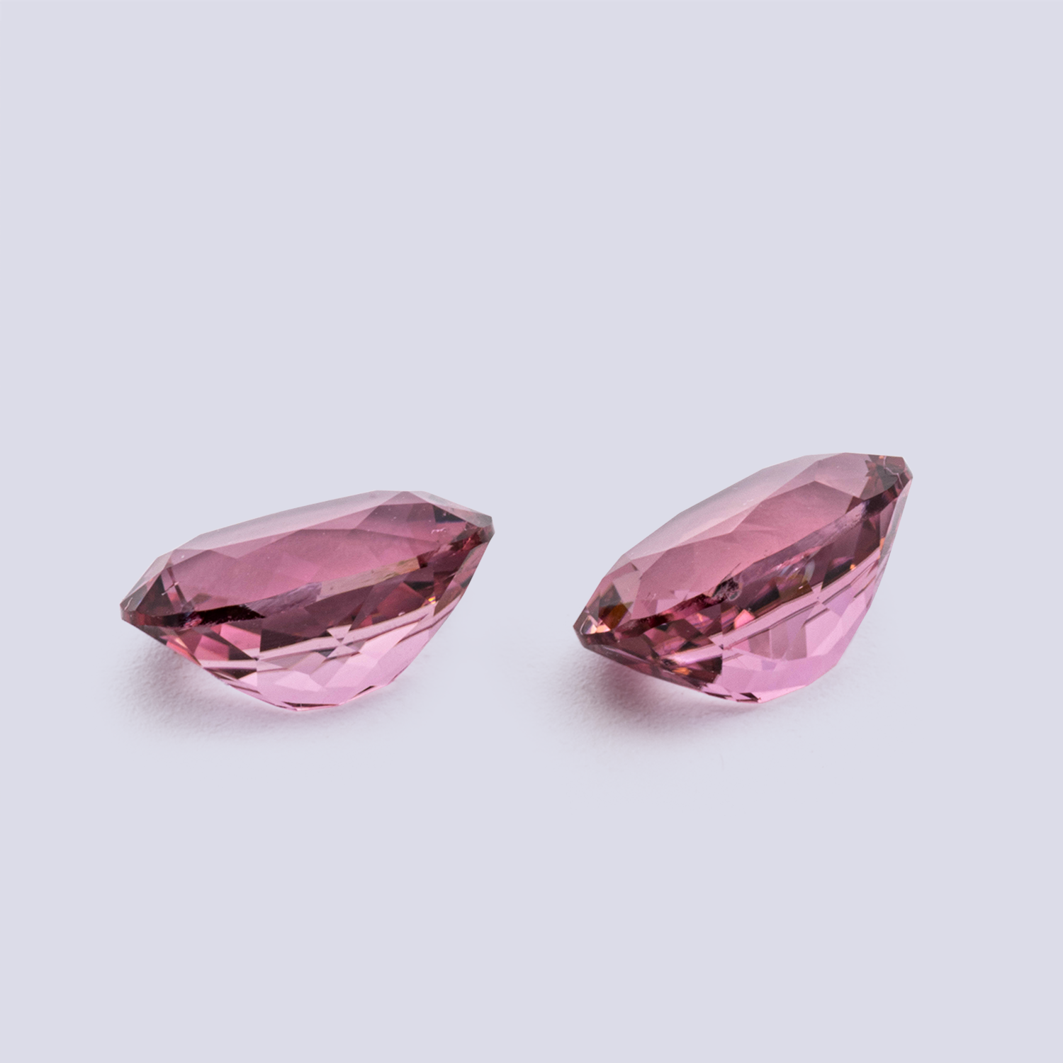 Turmalin Paar - pink, oval, 8x6 mm, 2.52 cts, Nr. TR991179