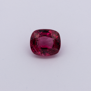 Spinell - rot, antik, 6.1x5.4 mm, 1.03 cts, Nr. SP90127