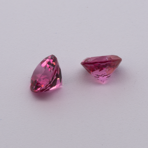 Spinell  Paar - pink, rund, 4.5x4.5 mm, 0.88 cts, Nr. SP90133