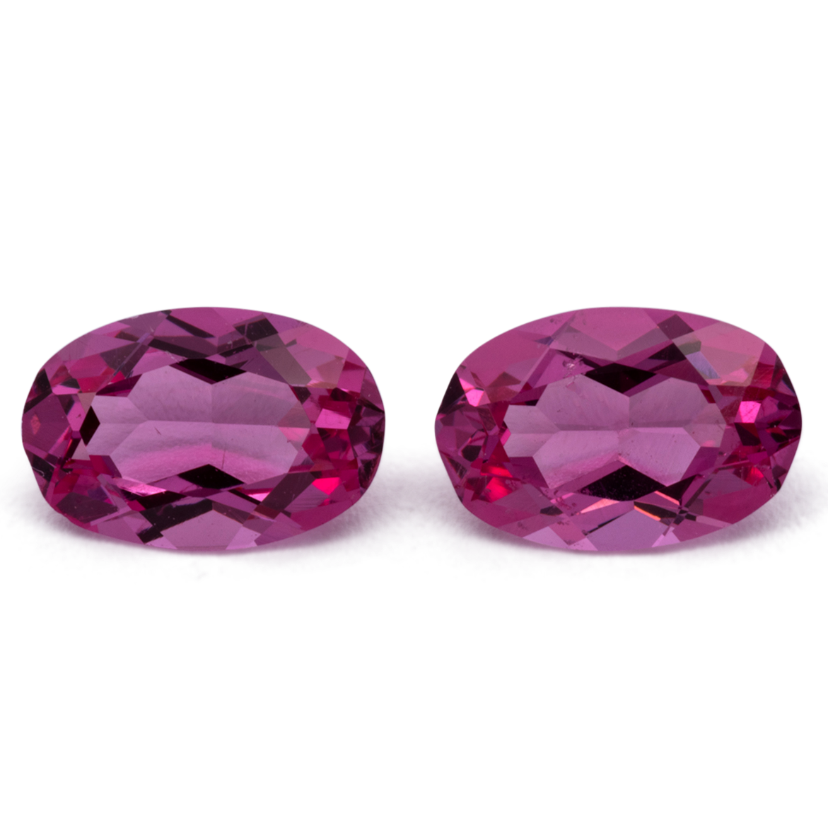 Spinell Paar - pink, oval, 6x4 mm, 0.90 cts, Nr. SP90144