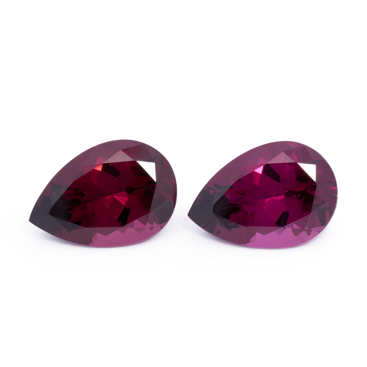 Royal Purple Garnet Paar - rot, birnform, 14.5x10 mm, 13.13 cts, Nr. RP94006