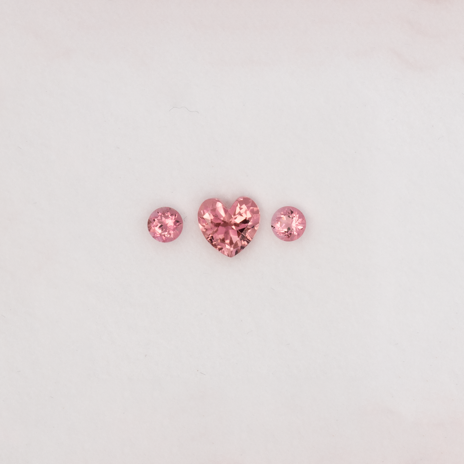 Turmalin im Set - pink & rosa, herz & rund, 3.5x3.5 & 6.1x6 mm, 1.16 cts, Nr. SET99033