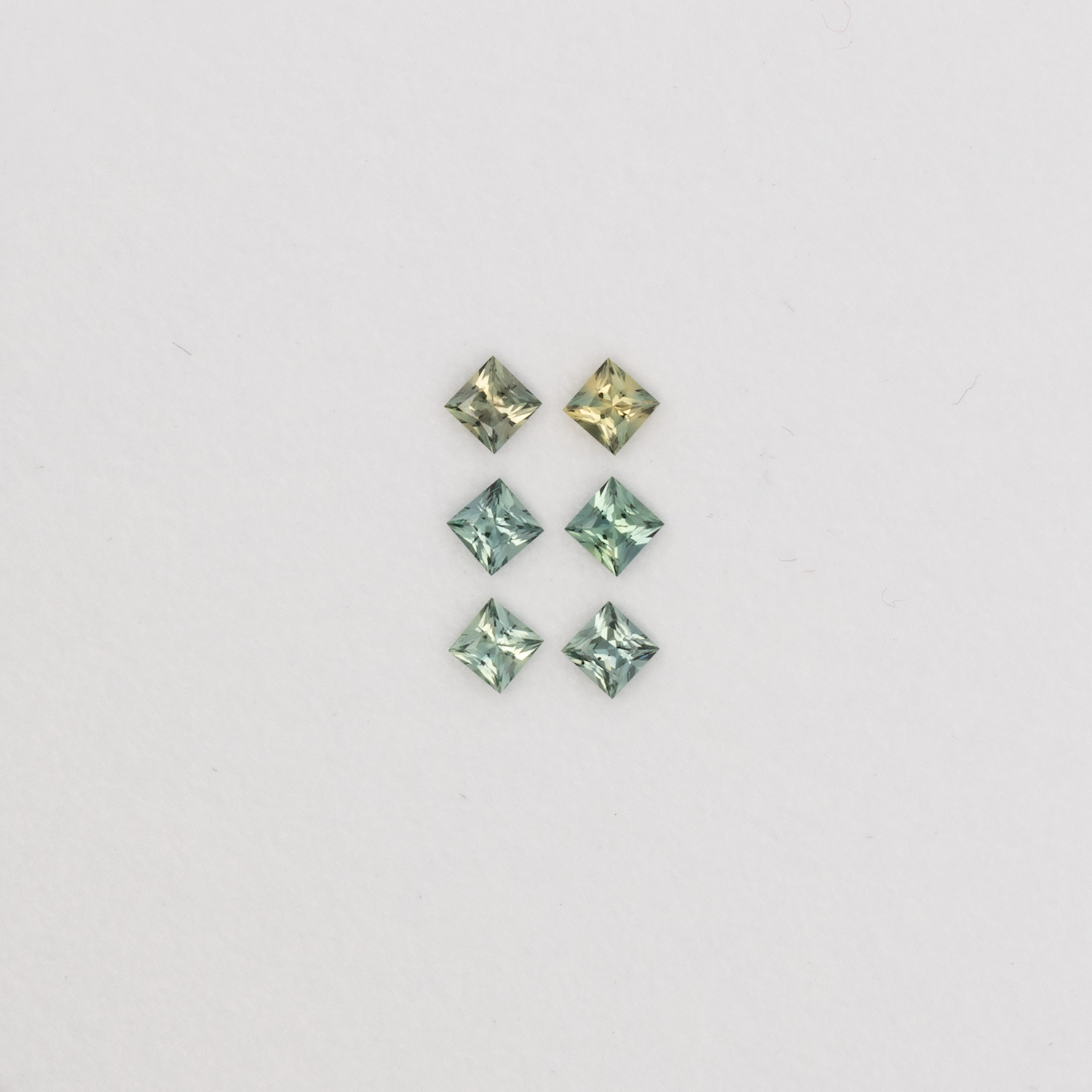 Turmalin im Set - grün, rechteck, 3.0x3.0 & 3.0x3.0 & 2.9x2.9 mm, 1.02 cts, Nr. SET99085