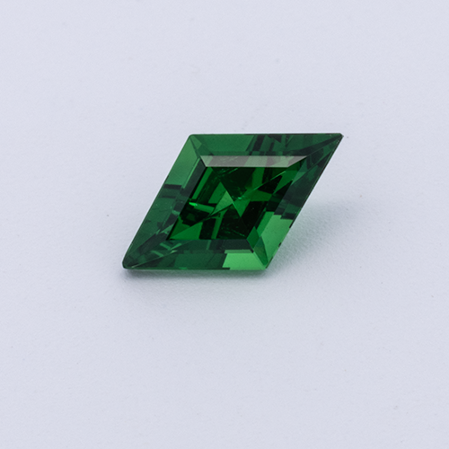 Tsavorit - grün, fancy, 7.3x4.3 mm, 0.43 cts, Nr. TS91027