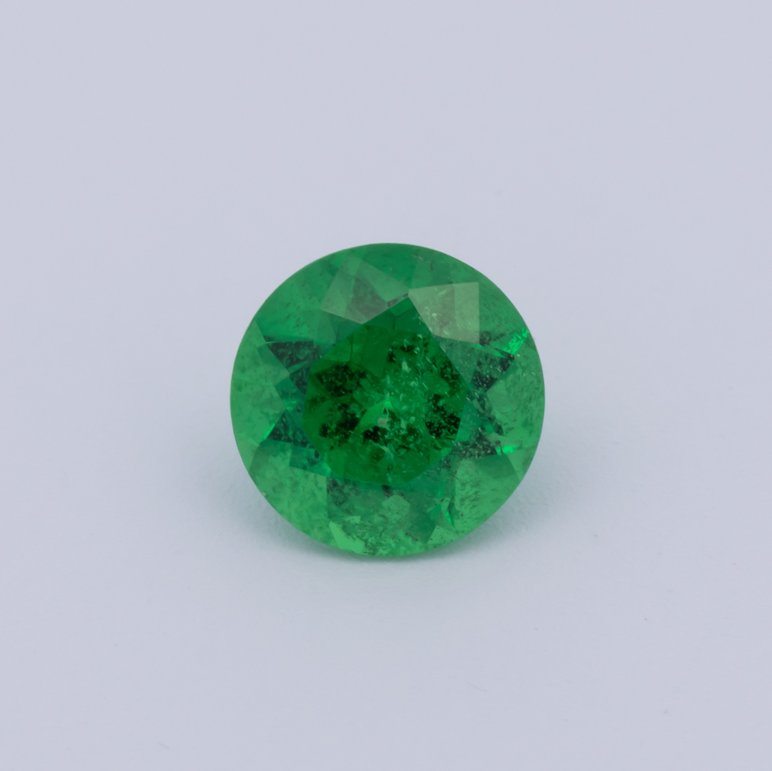 Tsavorit - grün, rund, 5.5x5.5 mm, 0.80 cts, Nr. TS91026